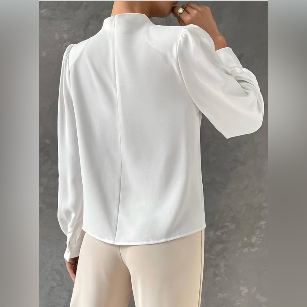 Express Classic White Blouse - Picture 6 of 6
